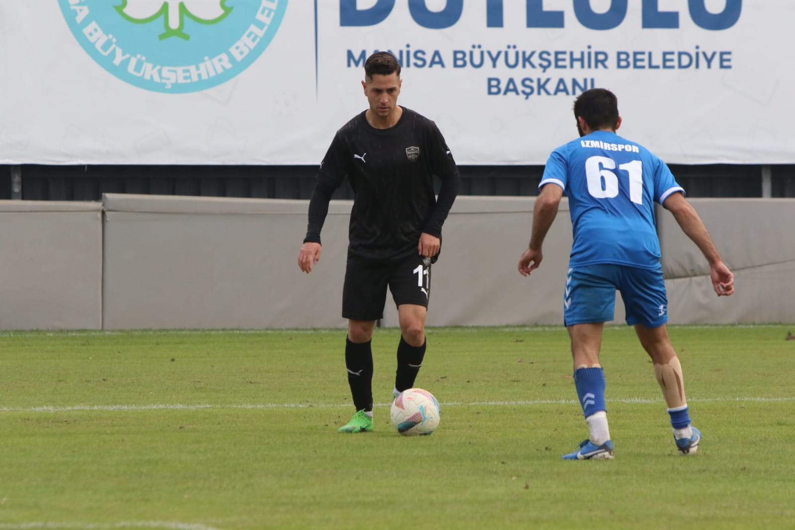 Manisaspor 3 puanın sahibi: İzmirspor'u 1-0 mağlup etti!