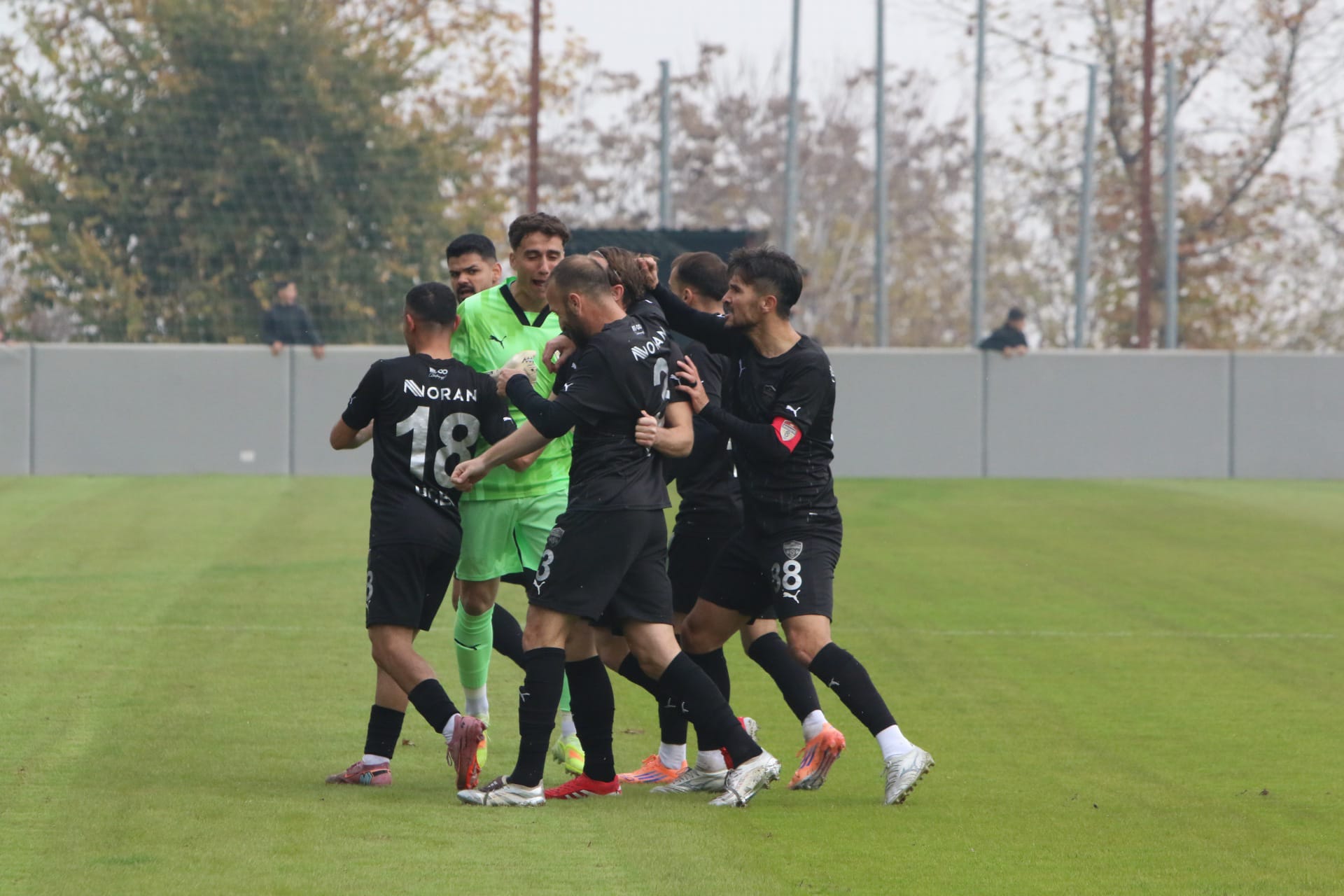 Manisaspor 3 puanın sahibi: İzmirspor'u 1-0 mağlup etti!