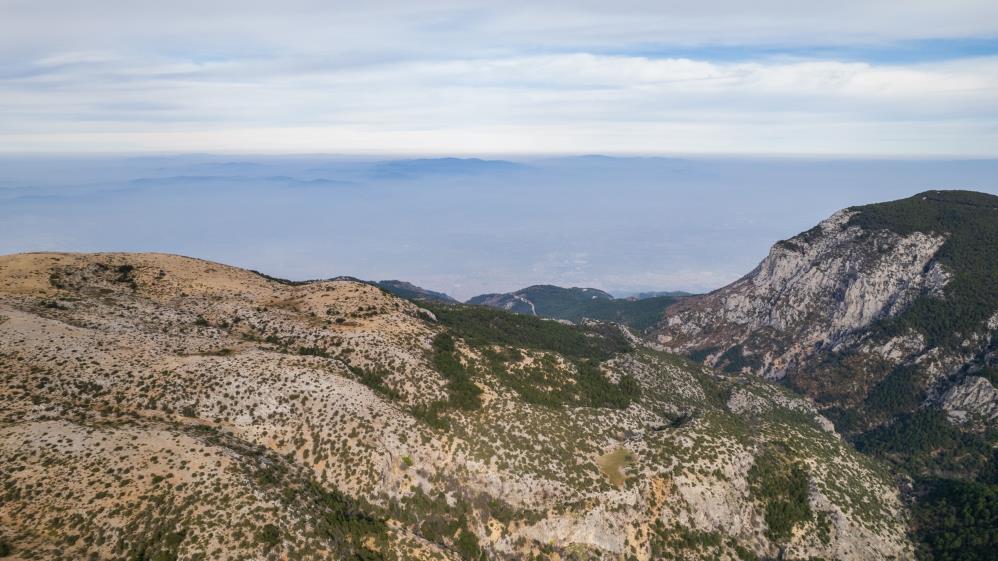 Manisa'da Kar Hasreti Çiftçiyi Vurdu: Barajlar Kritik Seviyede!