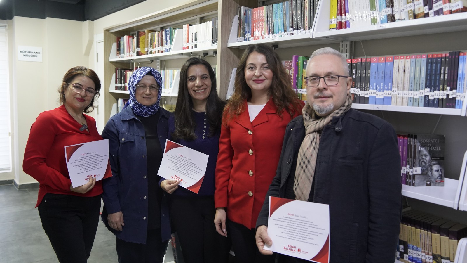 Yunusemre Belediyesi’nden Kütüphanelere Anlamlı Bağış Kampanyası (2)