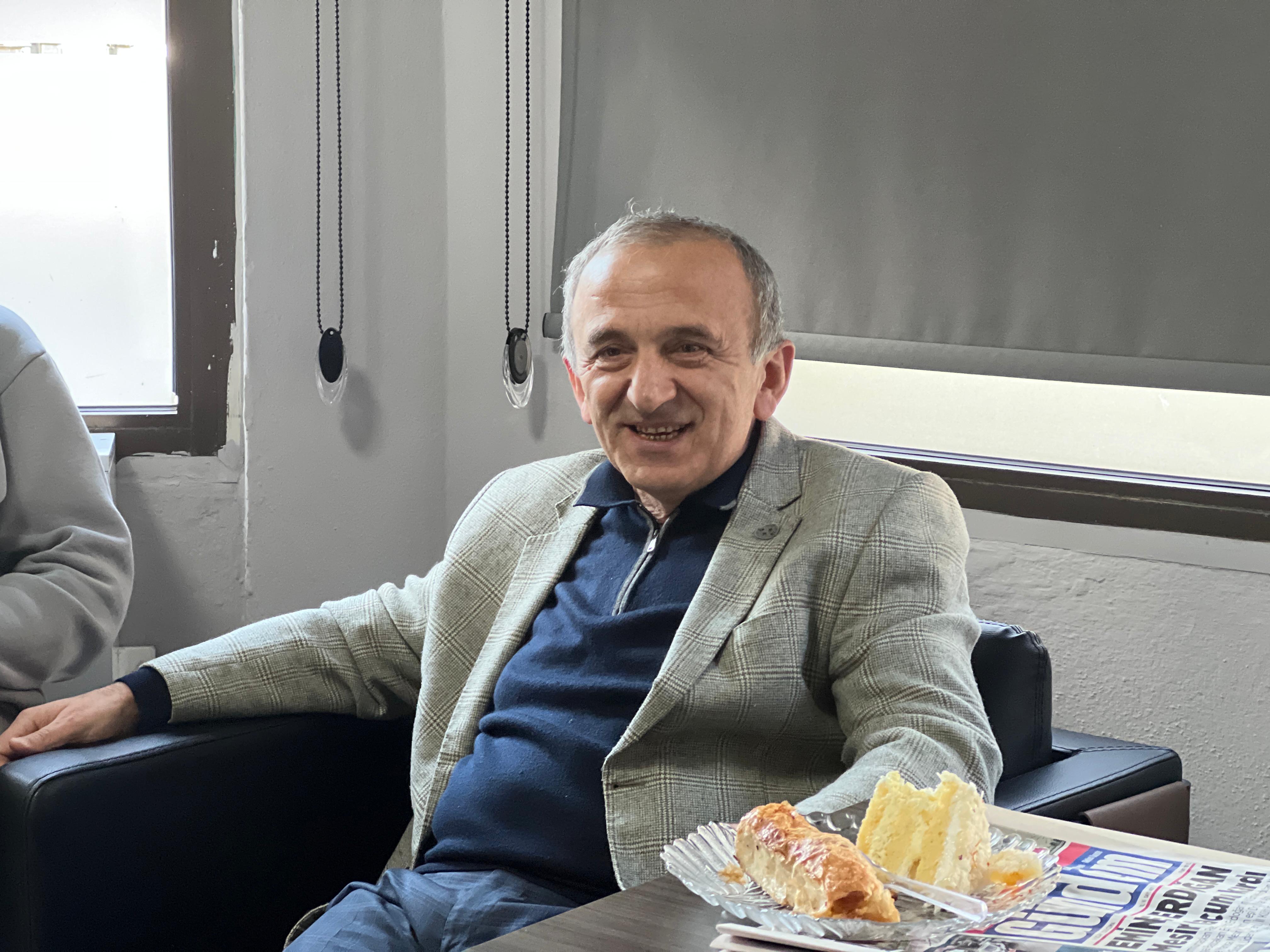 152E4432 7520 4C3A B2B2 59A8F65F1743