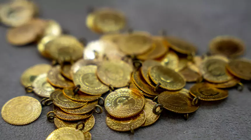 Ons sltında yeni hedef 5 bin dolar mı? Dev bankadan çarpıcı tahmin!