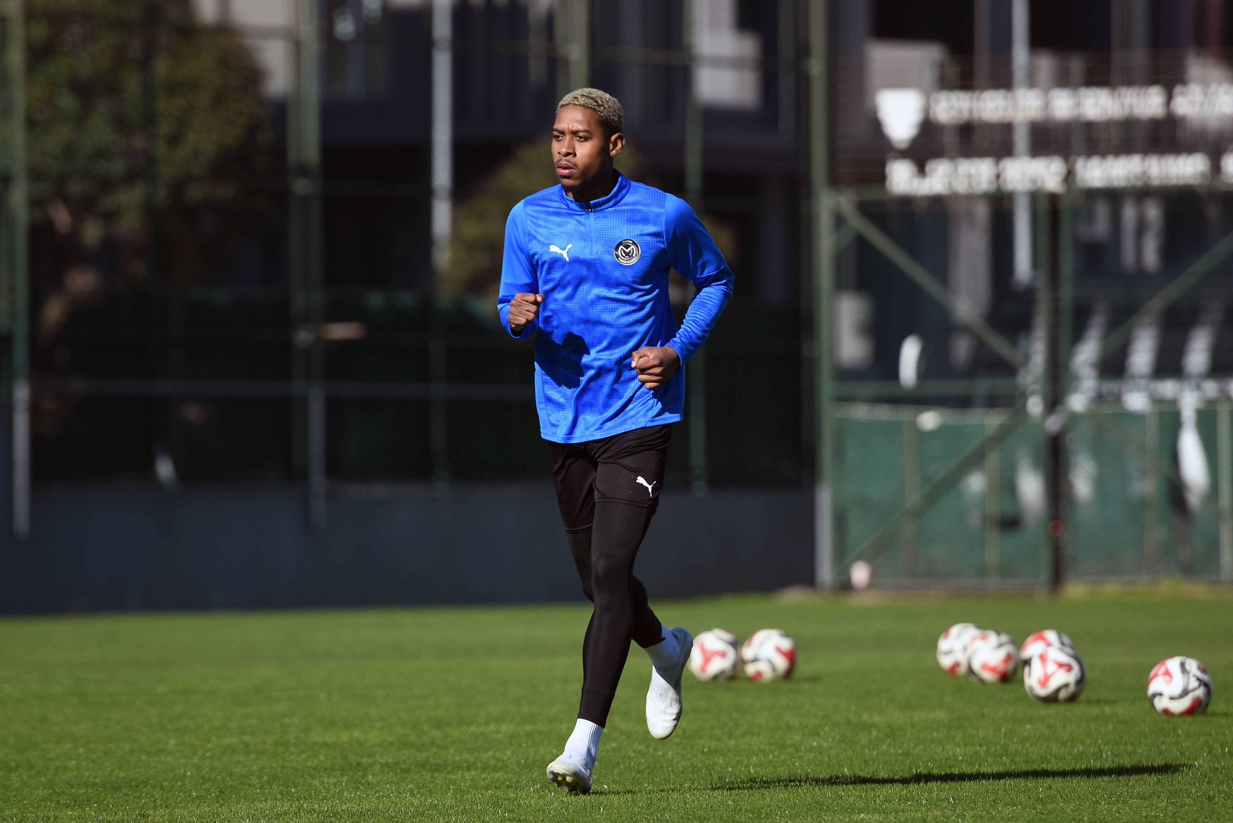 Manisa FK'dan günü yenileme antrenmanı