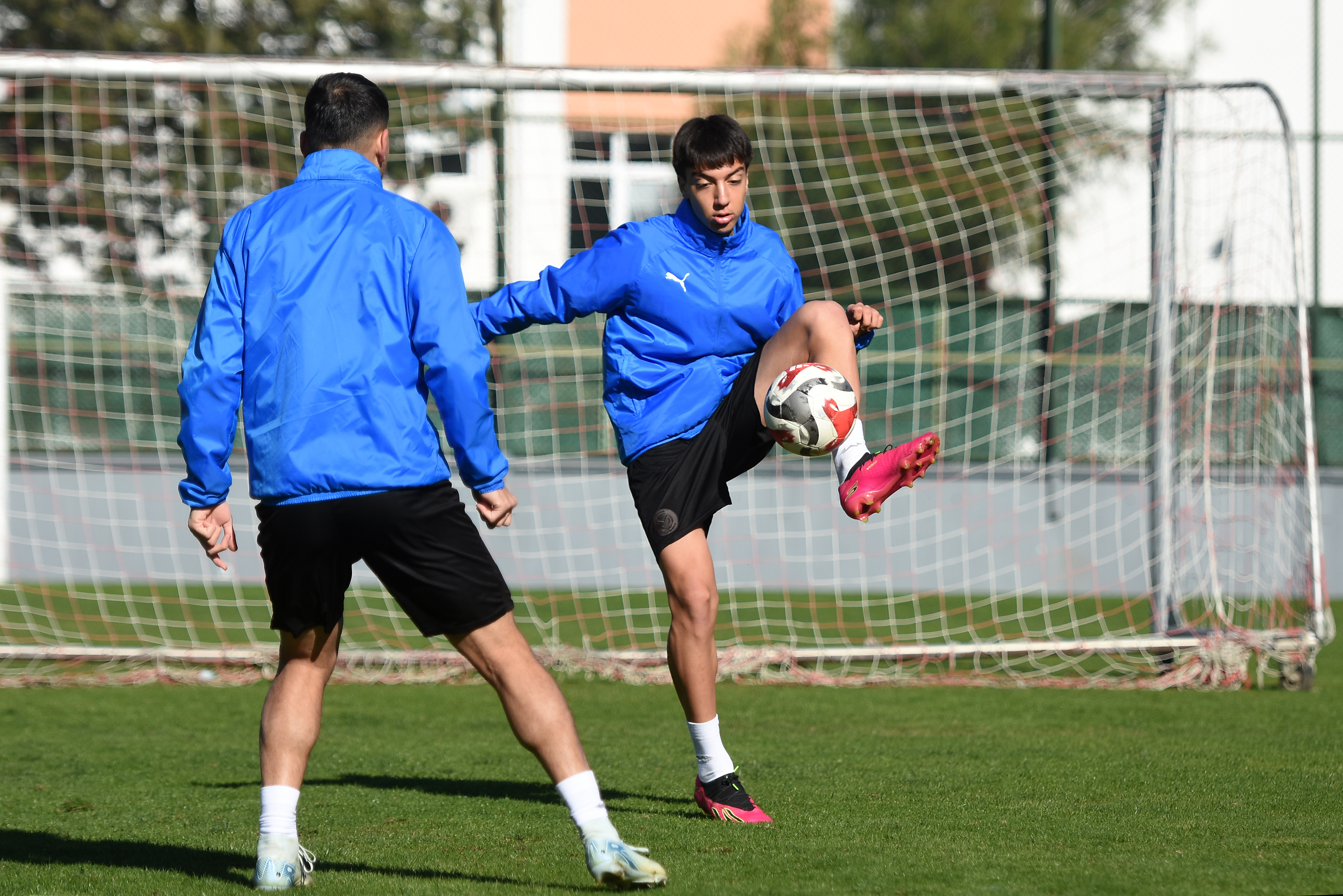 Manisa FK'dan günü yenileme antrenmanı