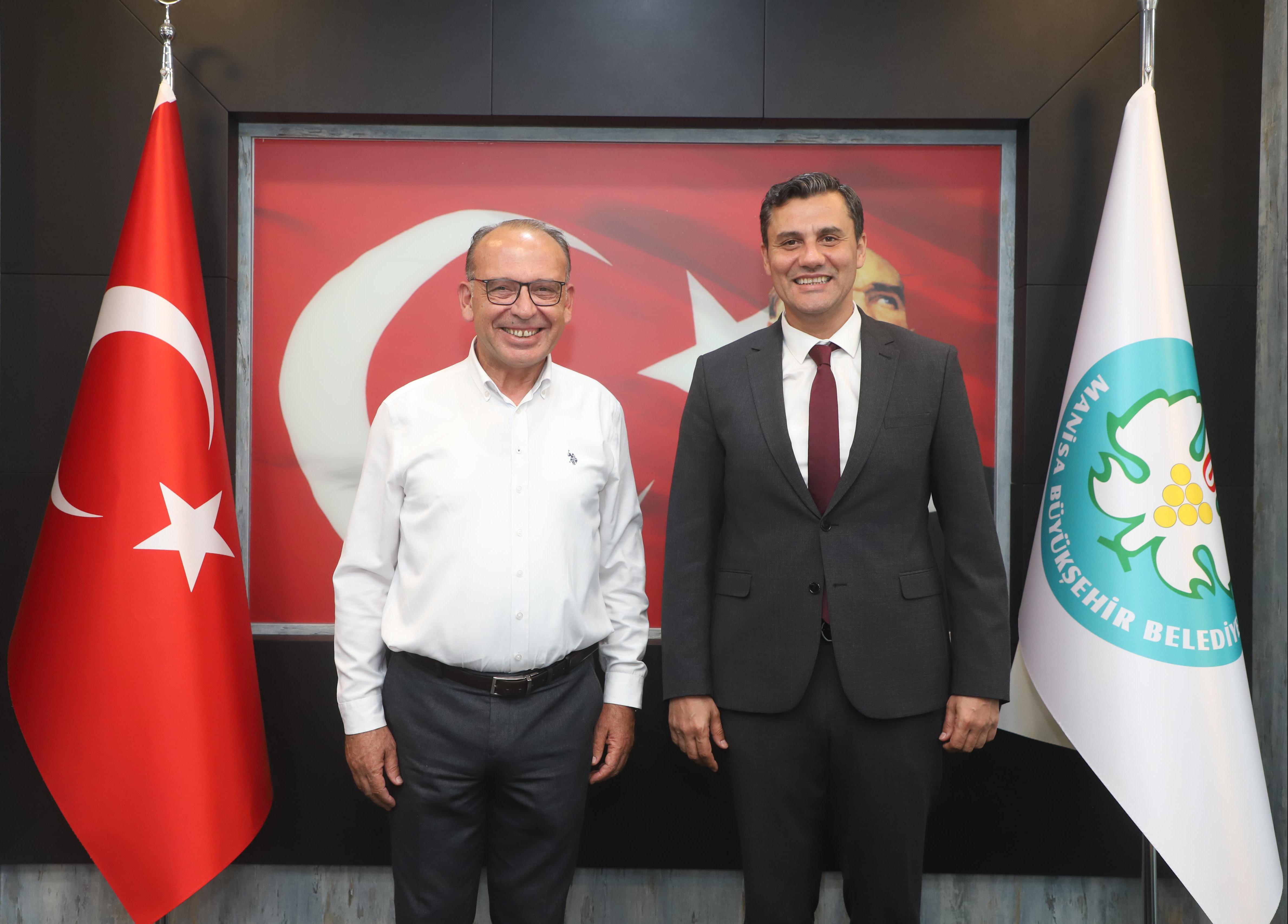 Turgutlu'da Ferdi Zeyrek'e Büyük Vefa: Birer Oturum Parası Vakfa Bağışlanacak