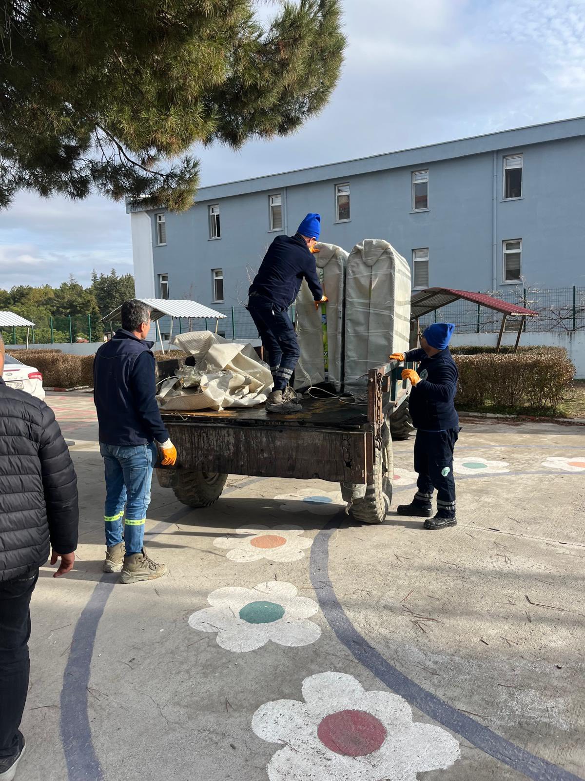 Manisa'nın İlçesinde Okullara Geri Dönüşüm Hamlesi
