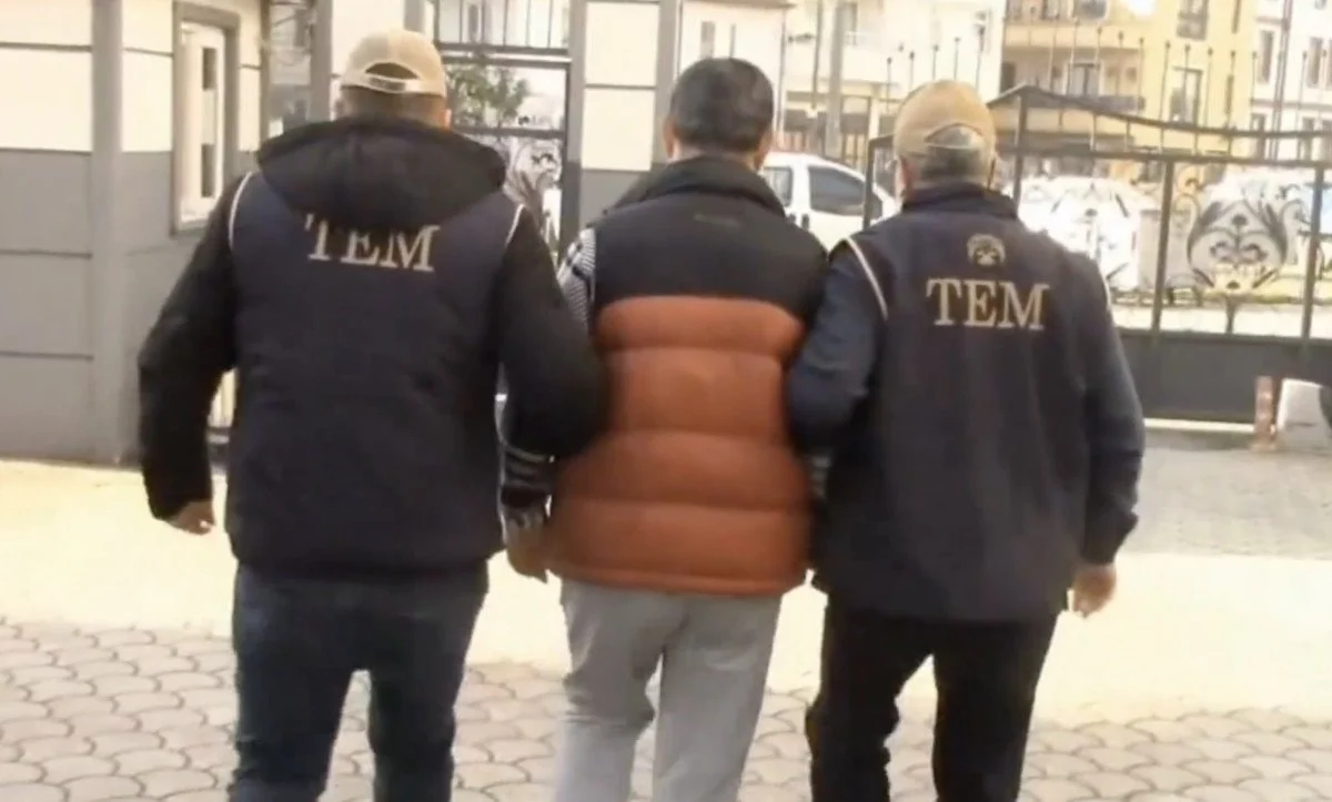 Manisa'nın da aralarında olduğu 45 ilde FETÖ operasyonu: 223 şüpheli yakalandı