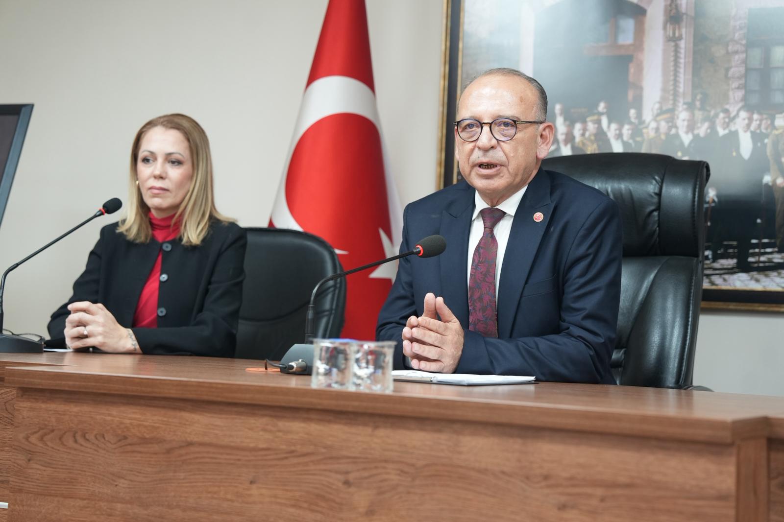 Başkan Akın'dan Ferdi Zeyrek Vakfı'na Büyük Destek