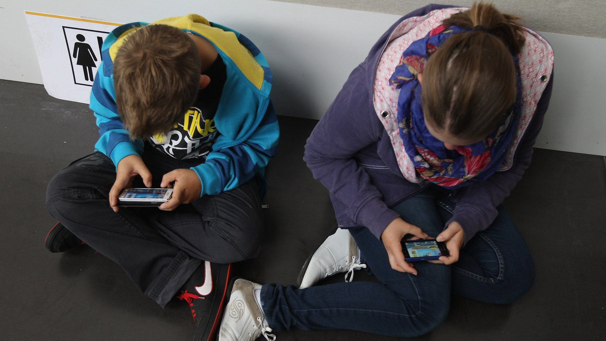 Sosyal Medyaya Yaş Sınırı Geliyor: Ay Sonunda Meclis'te