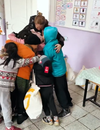 Ferdi Zeyrek Vakfı'ndan Umut Dolu Buluşma: İlk Bağışlar Teslim Edildi