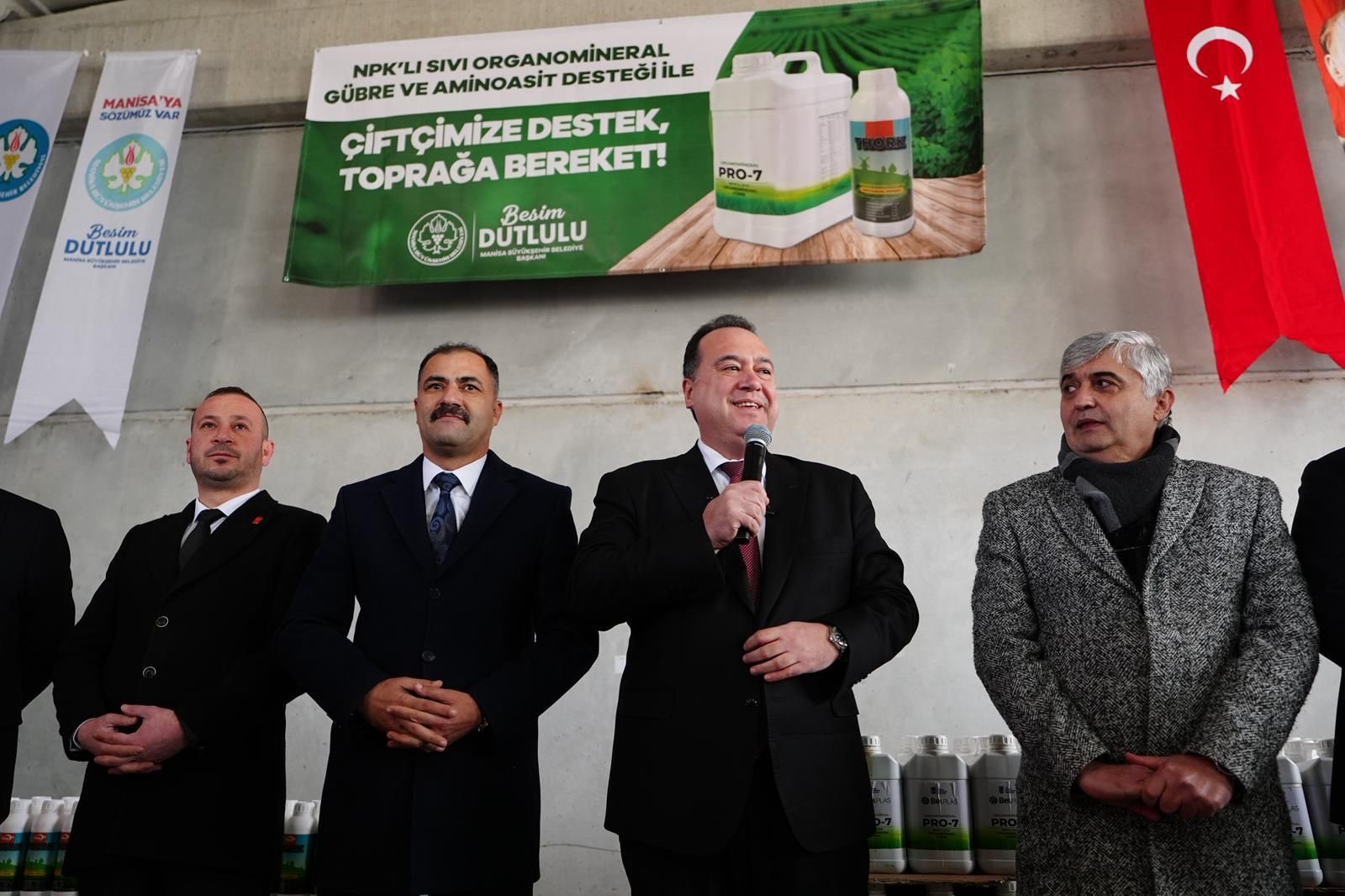 Zirai Donun Yaraları Sarılıyor: Büyükşehir’den Selendi ve Demirci’ye Üretici Desteği