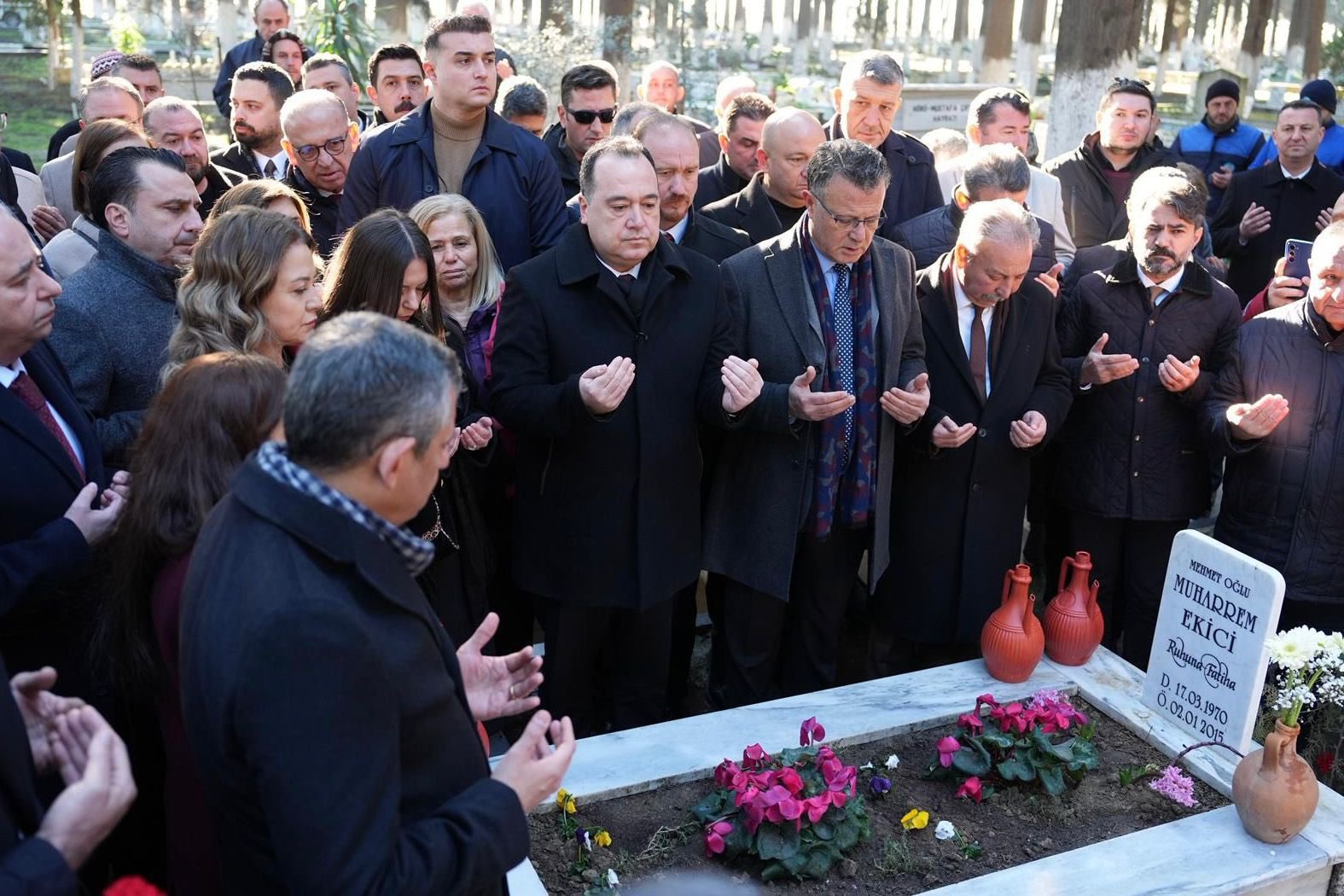 Başkan Dutlulu'dan Saruhanlı’da Vefa Ziyareti: Açılış Öncesi Duygusal Anma