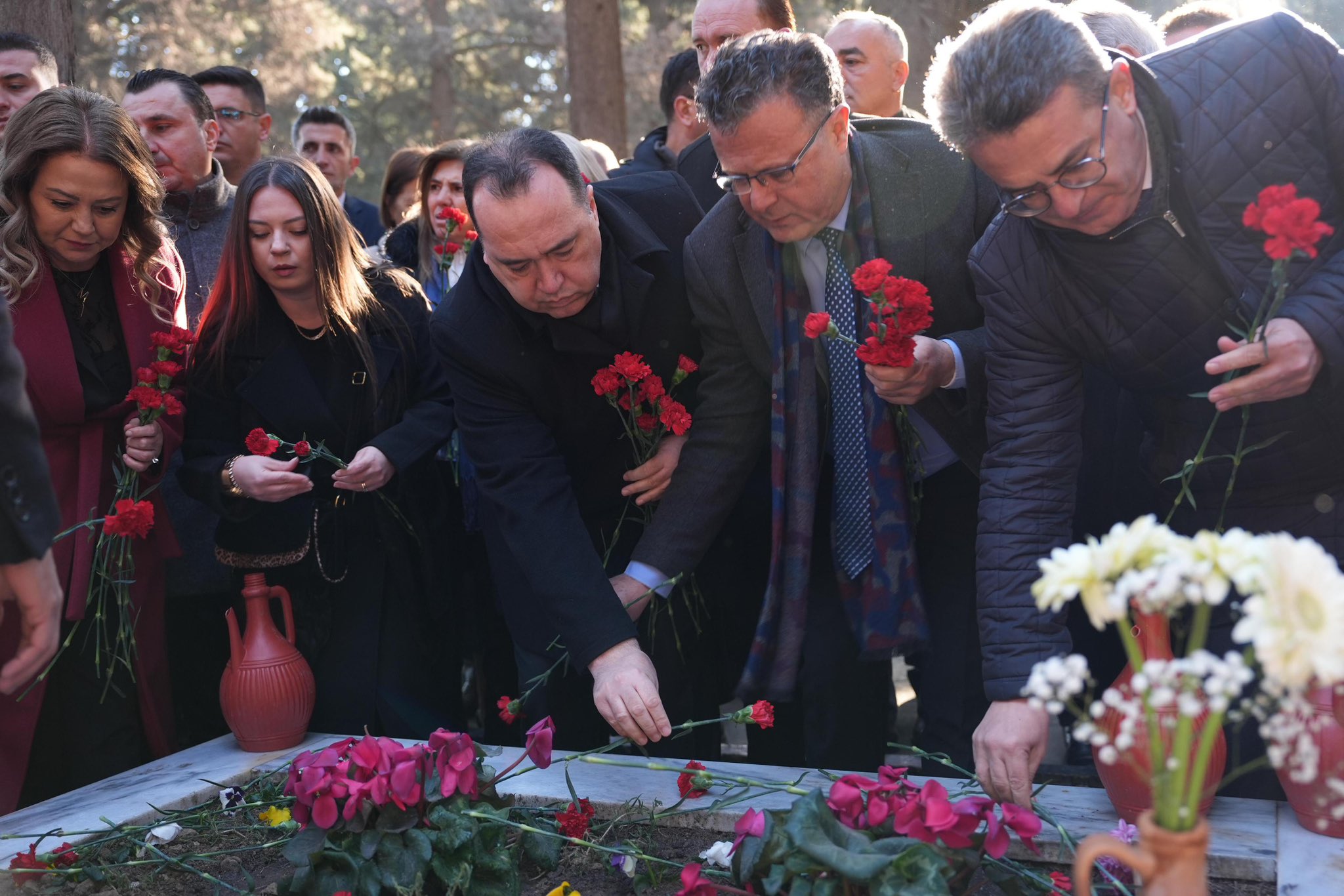 Başkan Dutlulu'dan Saruhanlı’da Vefa Ziyareti: Açılış Öncesi Duygusal Anma