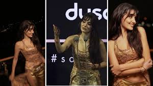 Bir yanda Demet Akalın, bir yanda Serenay Sarıkaya... Elle Awards 2026'da gündem Hande Erçel!