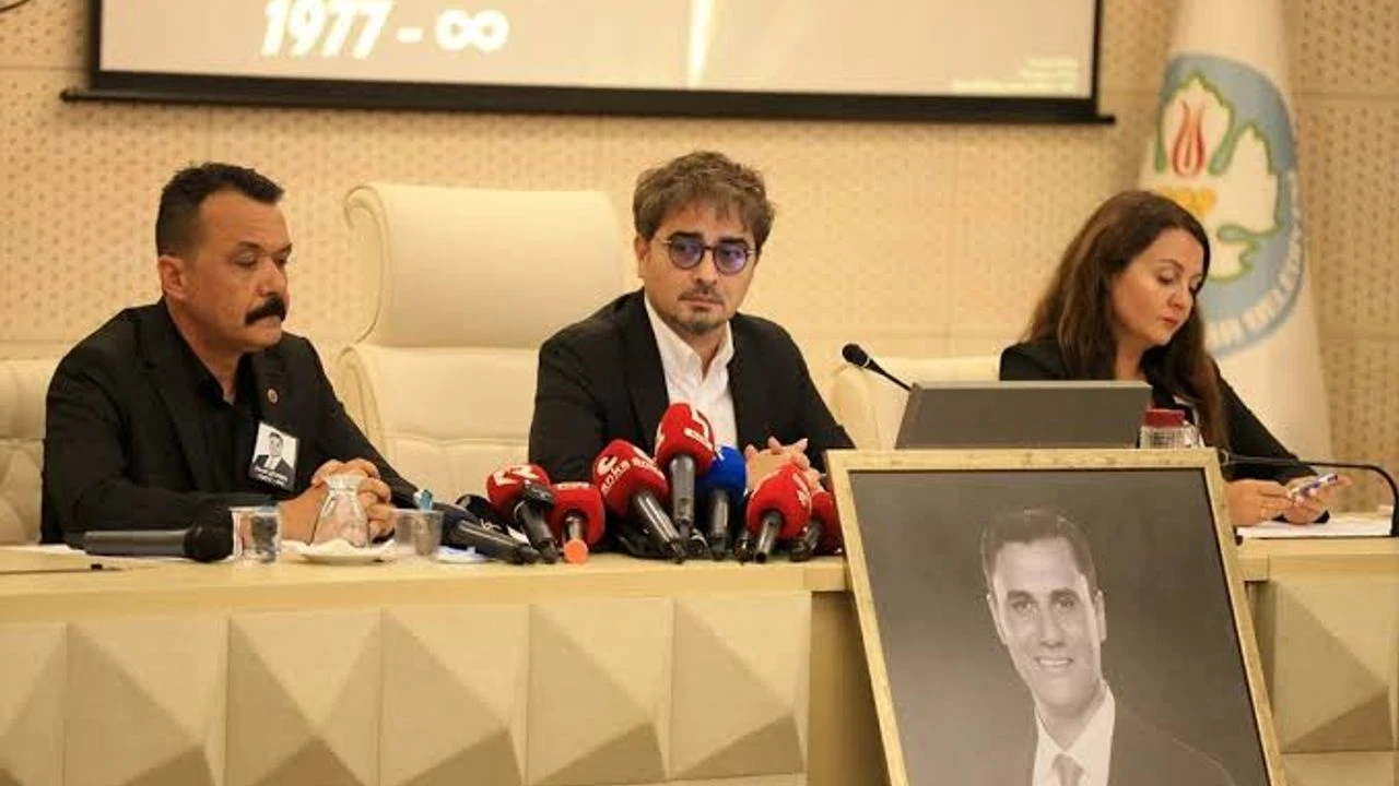 Şehzadeler Belediyesi’nde Beklenmedik Ayrılık: Ahmet Anıl Ceylan İstifasının Perde Arkasını Anlattı 