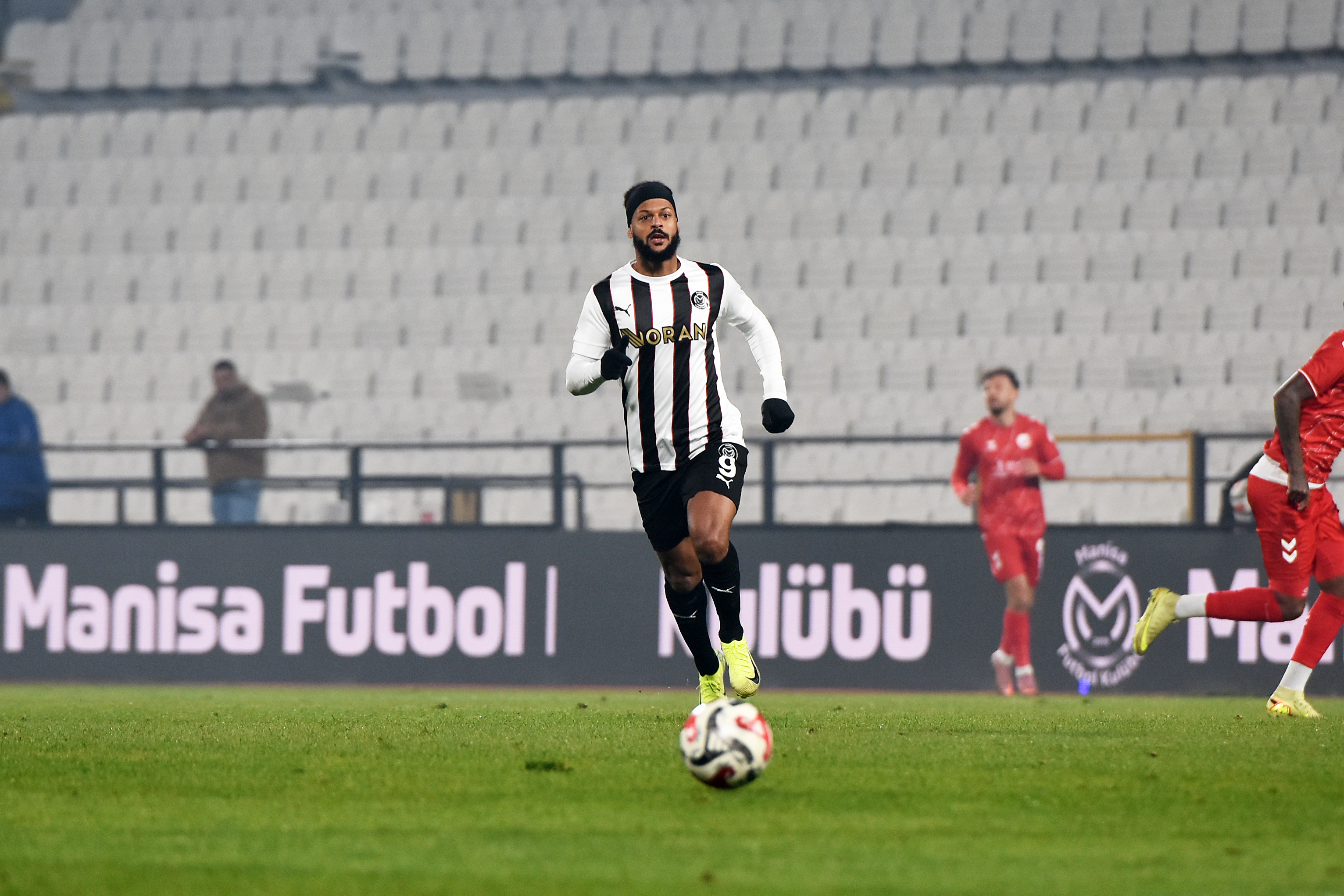 Manisa Fk, Ümraniyespor Karşısında 3 Puan Peşinde (5)