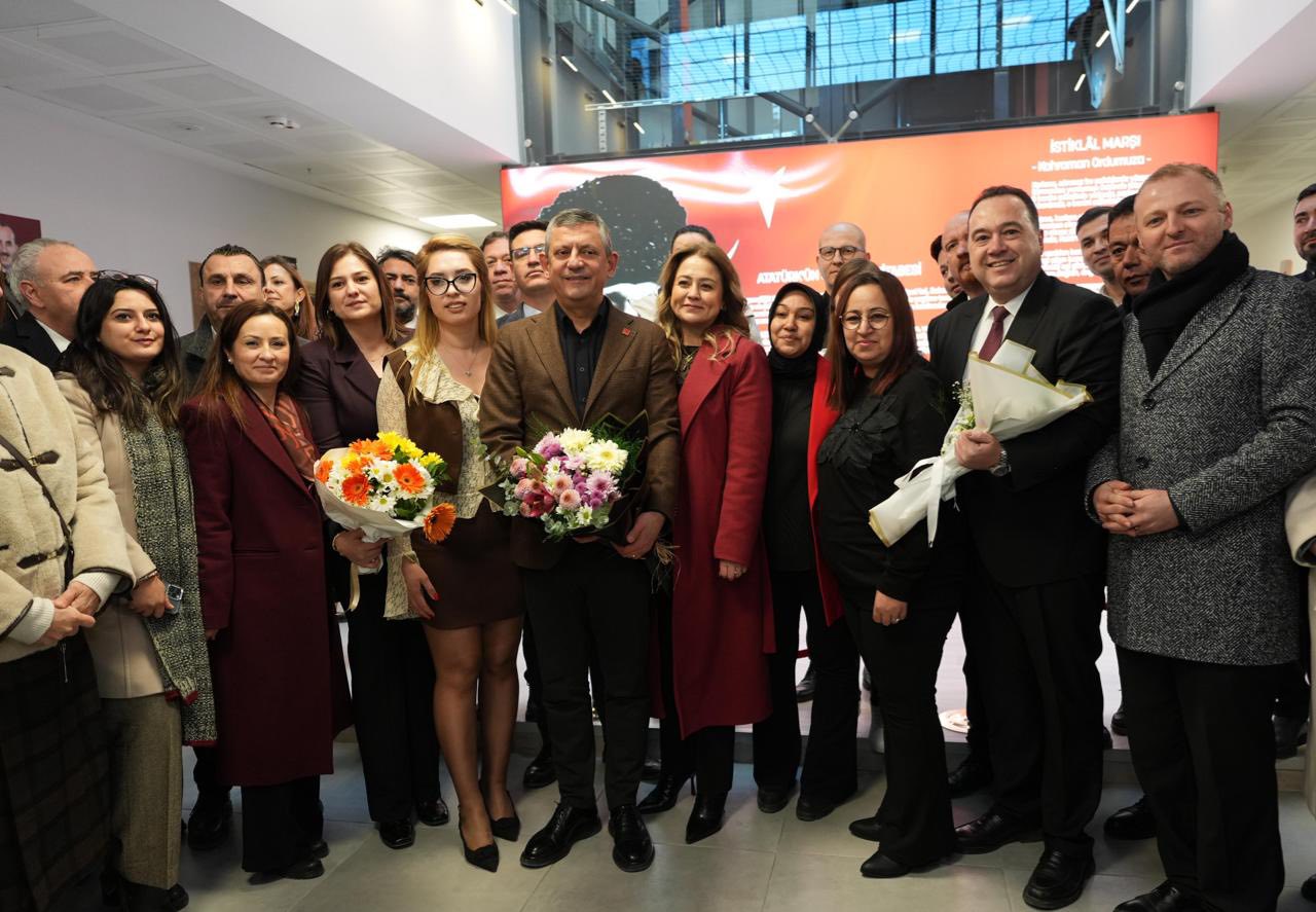 Manisa'nın ilçesinde dev açılış: Gençlik Merkezi, Kent Lokantası ve Halk Mandıra hizmete girdi