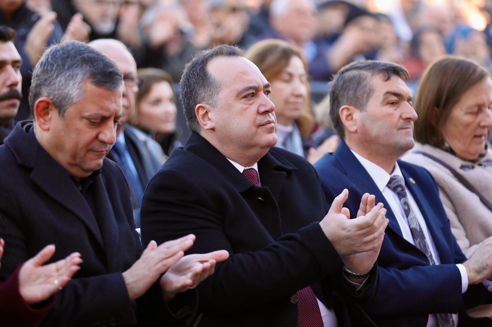 Manisa'nın ilçesinde dev açılış: Gençlik Merkezi, Kent Lokantası ve Halk Mandıra hizmete girdi