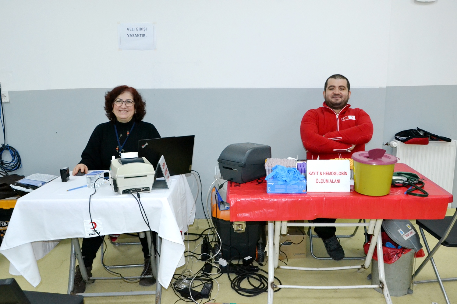 Manisa’da İlkokulda Kan Bağışına Yoğun İlgi