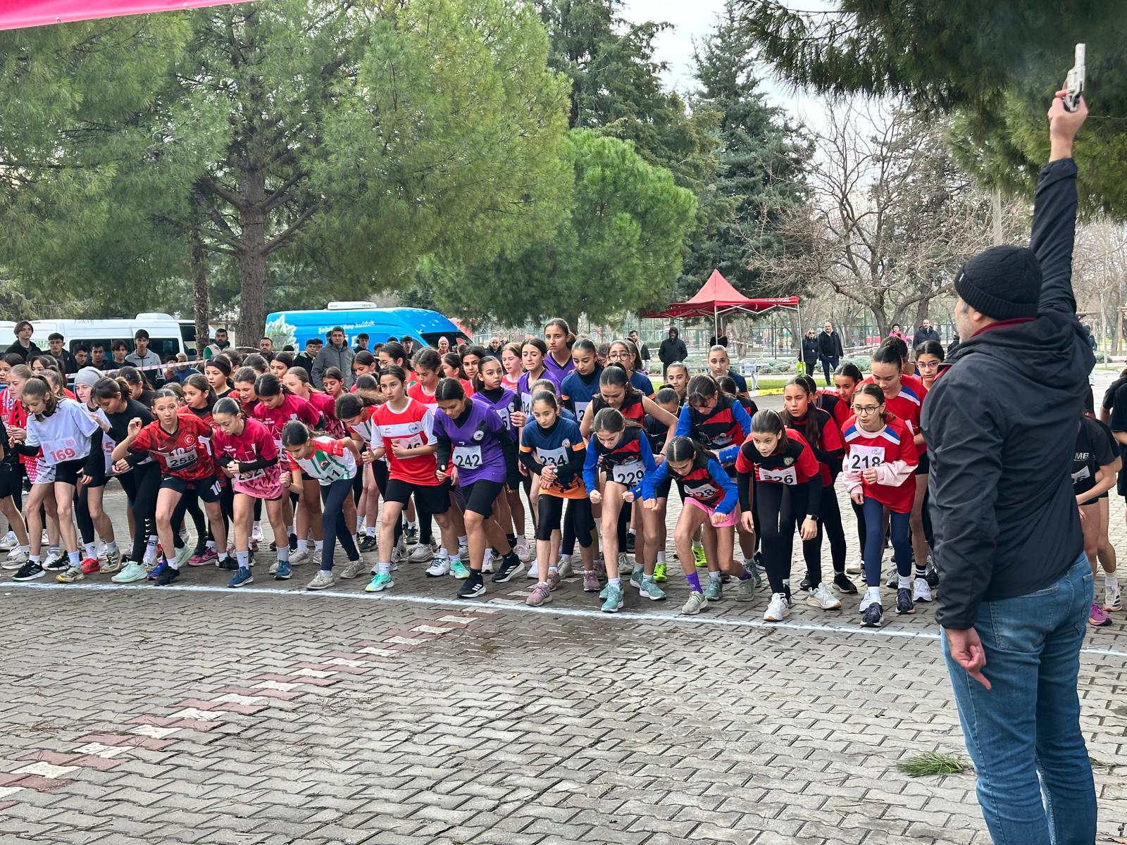 322 Sporcu Türkiye Şampiyonası İçin Manisa'da Ter Döktü
