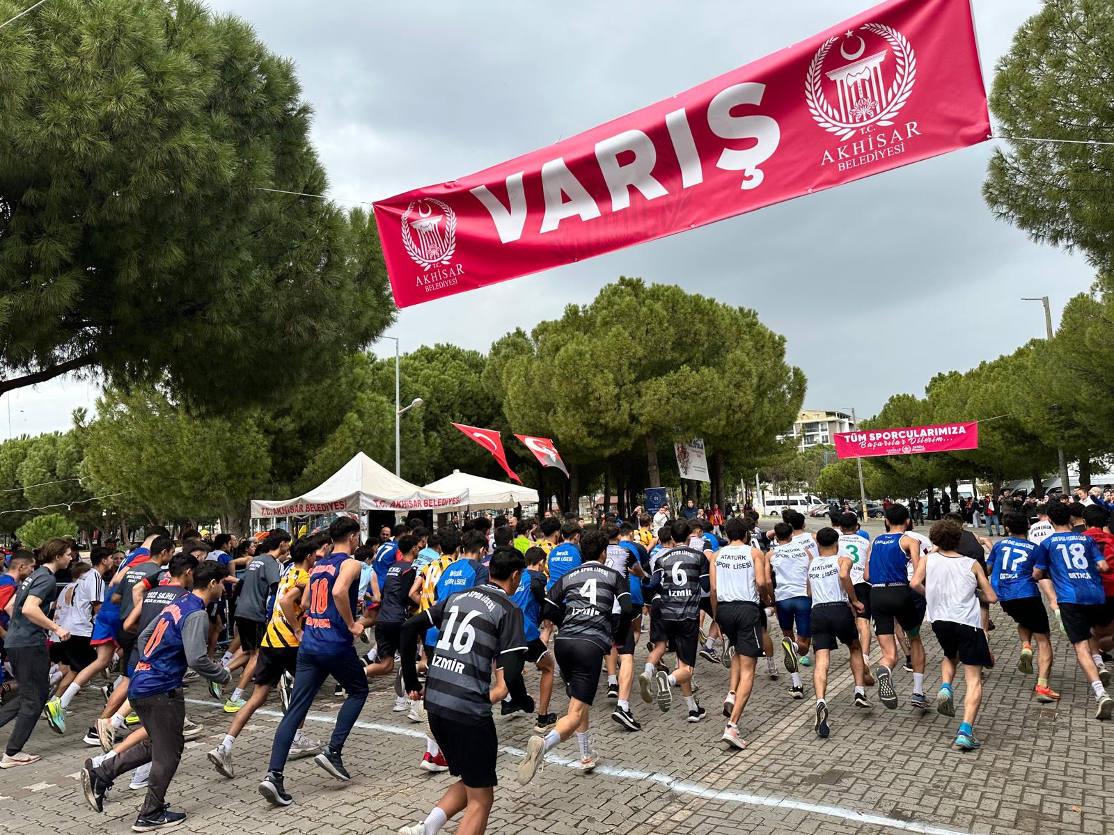 322 Sporcu Türkiye Şampiyonası İçin Manisa'da Ter Döktü