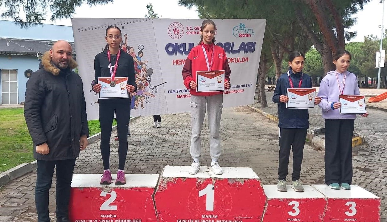 322 Sporcu Türkiye Şampiyonası İçin Manisa'da Ter Döktü