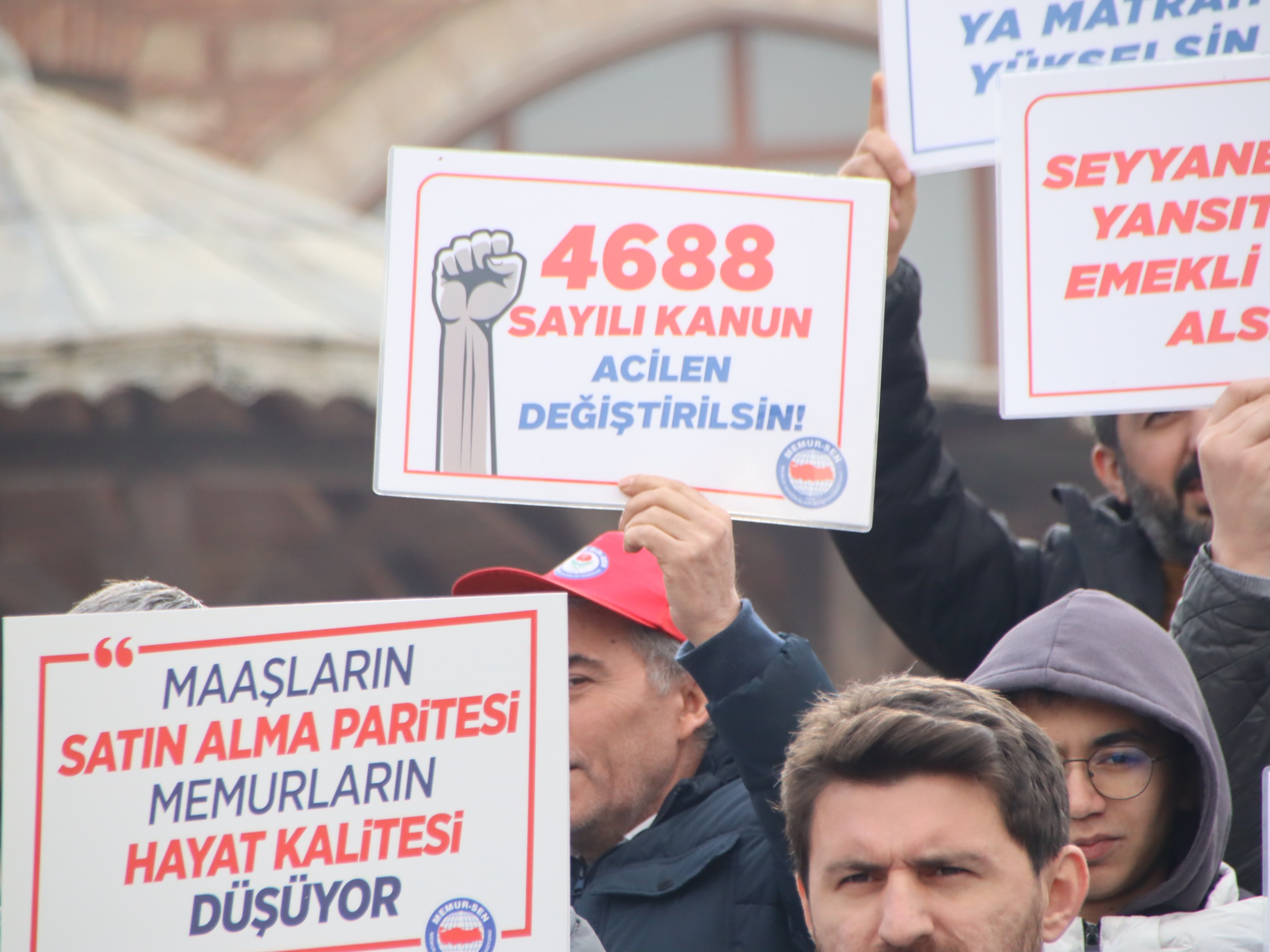 Memur-Sen Manisa Temsilciliğinden Basın Açıklaması: “Kamuda Ücret Reformu İstiyoruz”