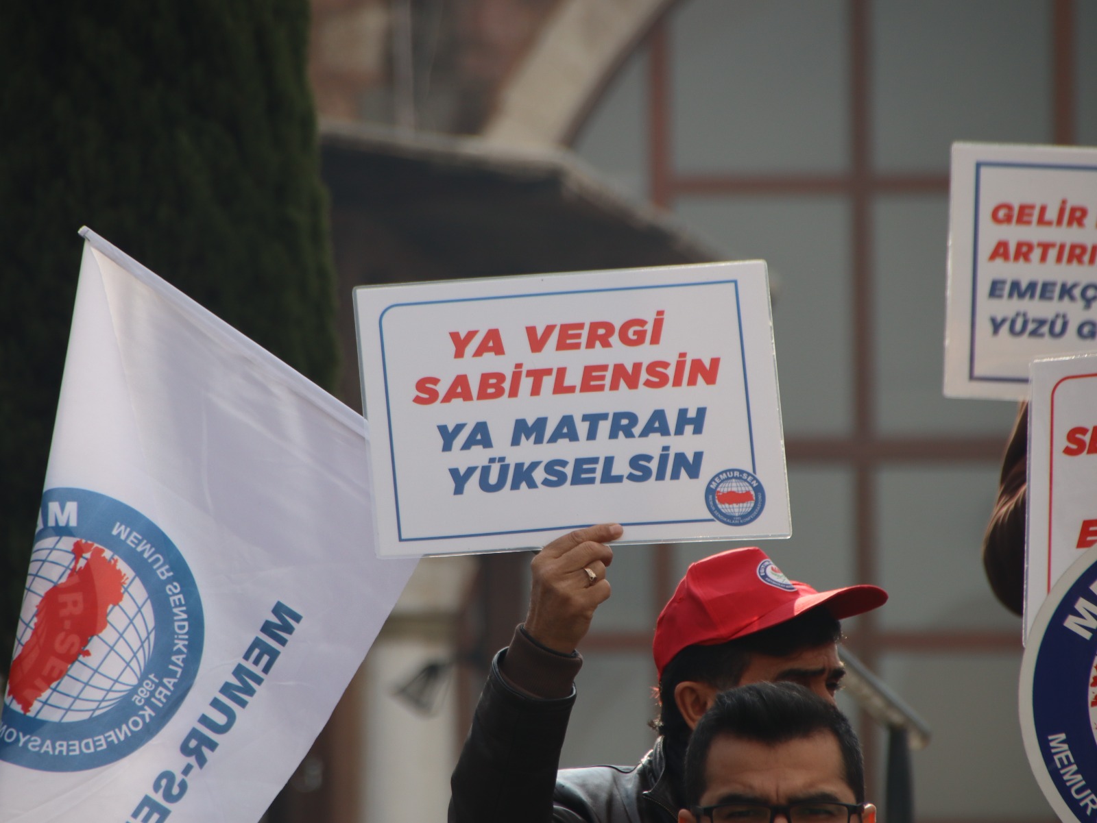 Memur-Sen Manisa Temsilciliğinden Basın Açıklaması: “Kamuda Ücret Reformu İstiyoruz”