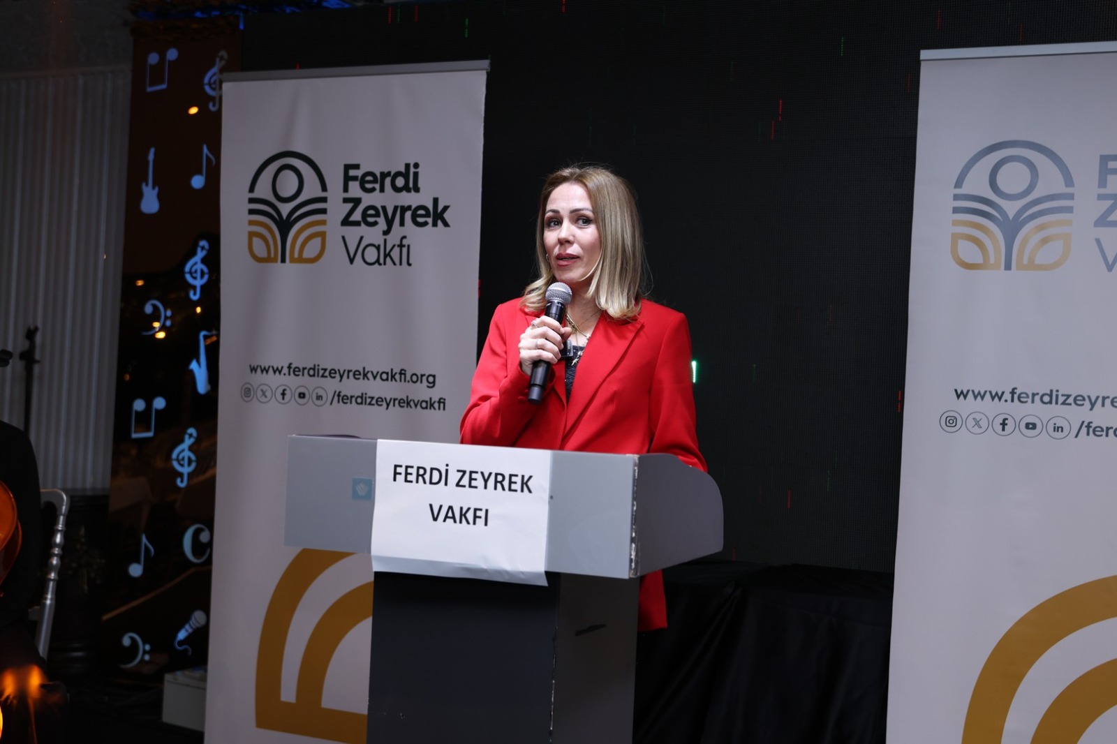 Ferdi Zeyrek Vakfı’ndan Anlamlı Gece: İyilik ve Umut Eğitim İçin Buluştu