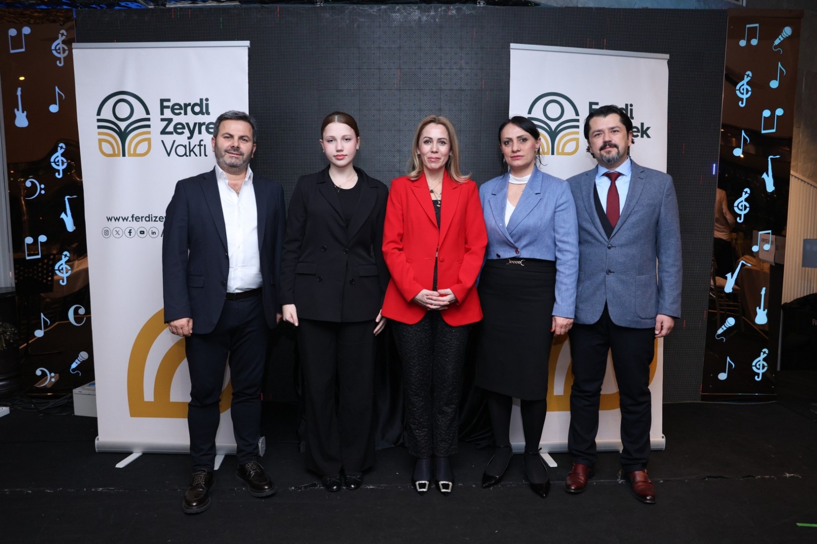 Ferdi Zeyrek Vakfı’ndan Anlamlı Gece: İyilik ve Umut Eğitim İçin Buluştu