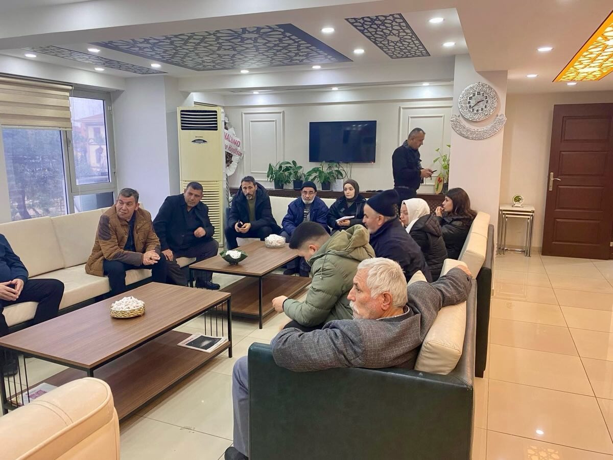 Ak Parti Şehzadeler’den Halkla Gönül Gönüle Buluşmalar (4)