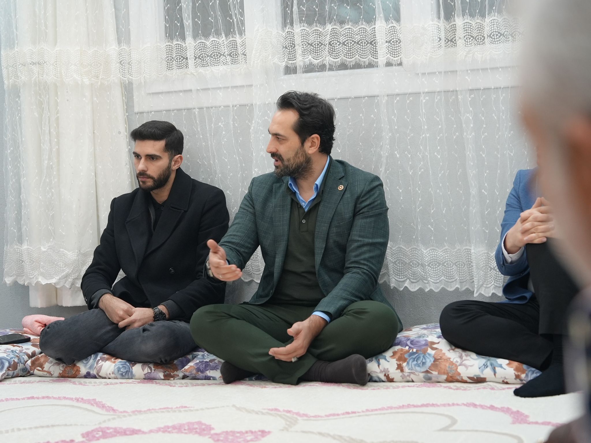 Ramazan’da “Arınç Rüzgarı: İftardan Sahura Vatandaşla İç İçe