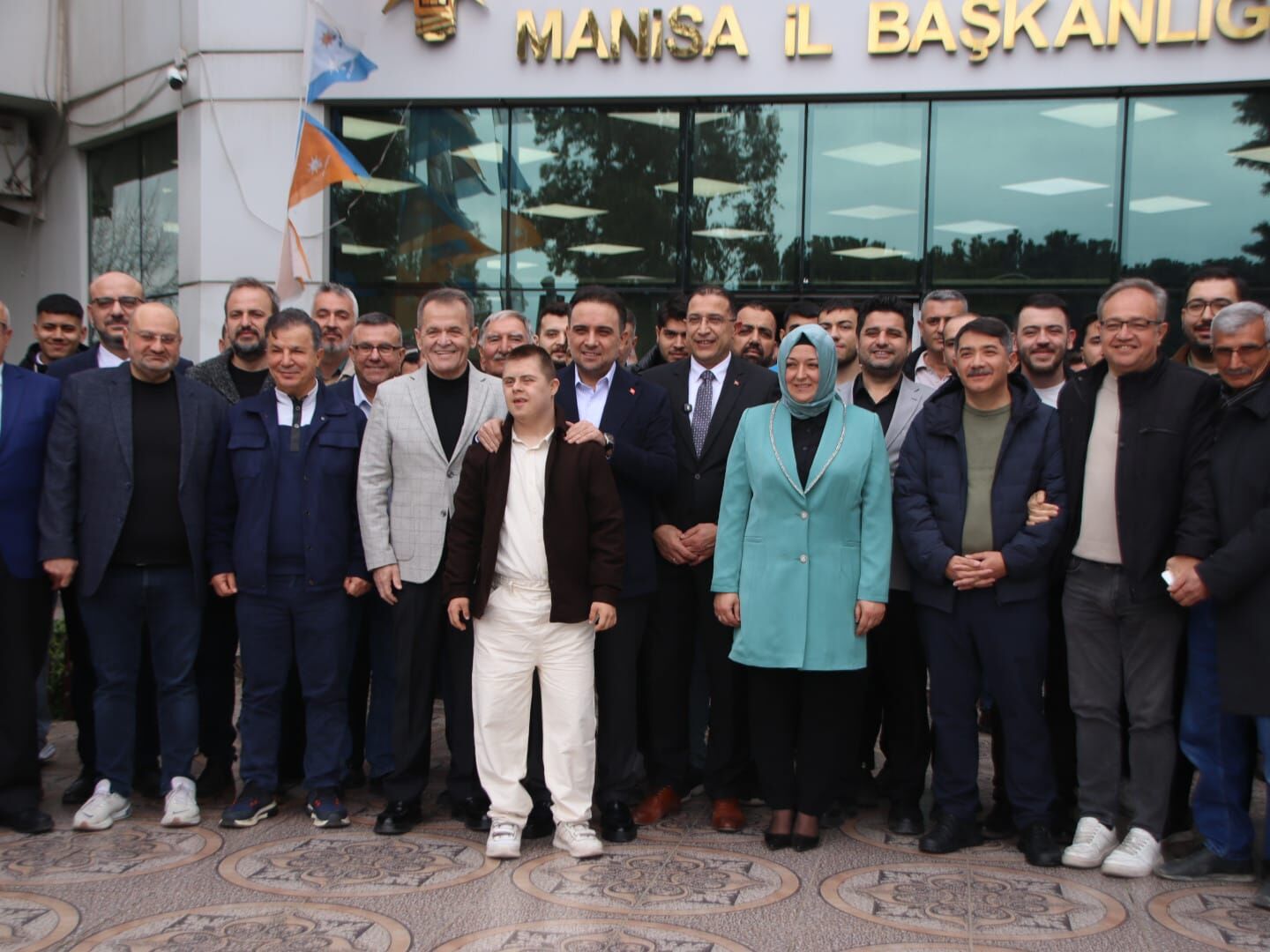 Manisa’da Ak Parti’de Bayramlaşma Birlik Mesajları Öne Çıktı (2)