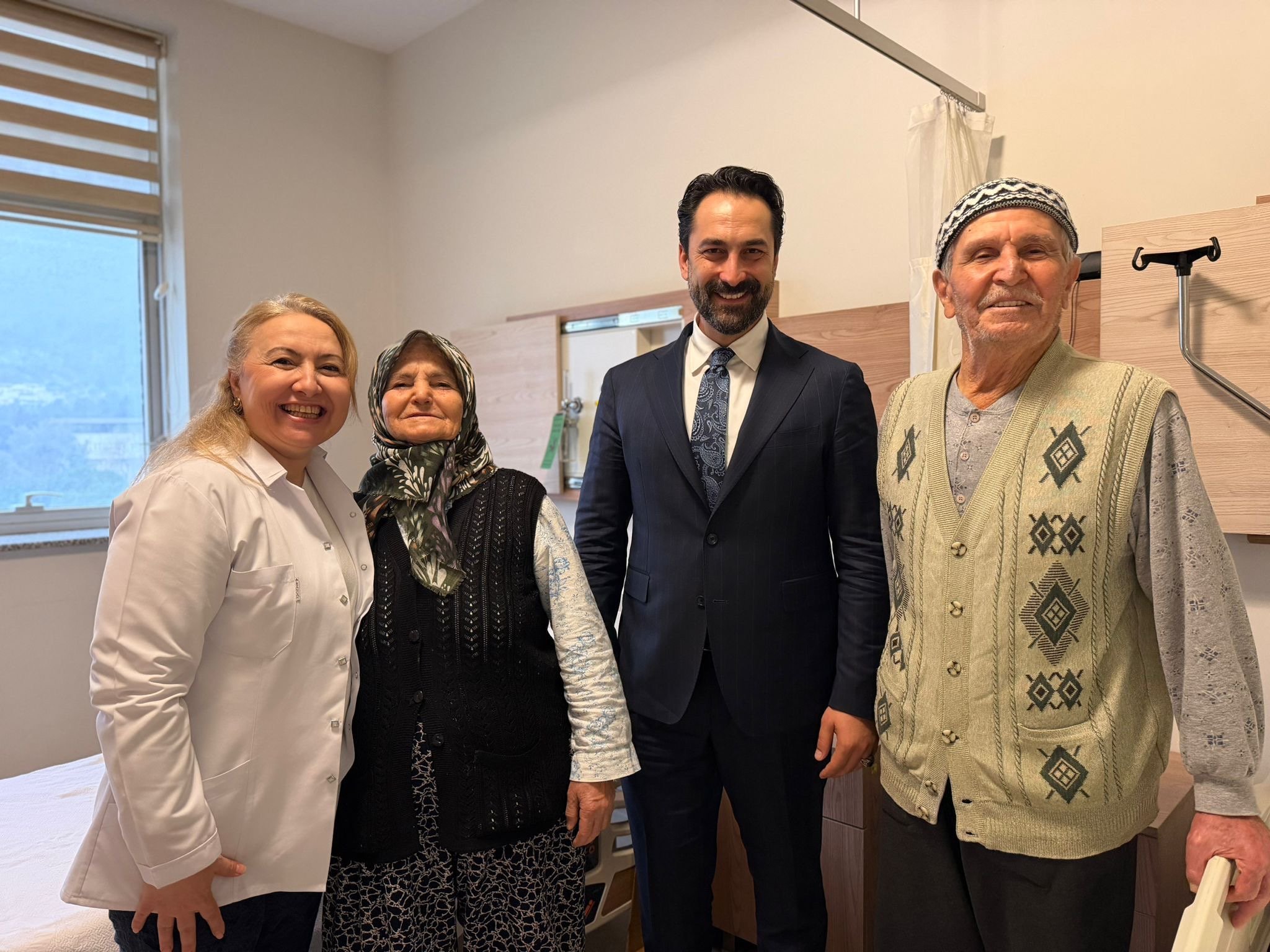 Mücahit Arınç’tan Manisa’da Yoğun Mesai Hastalara Ziyaret, Kurumlarla İstişare (2)