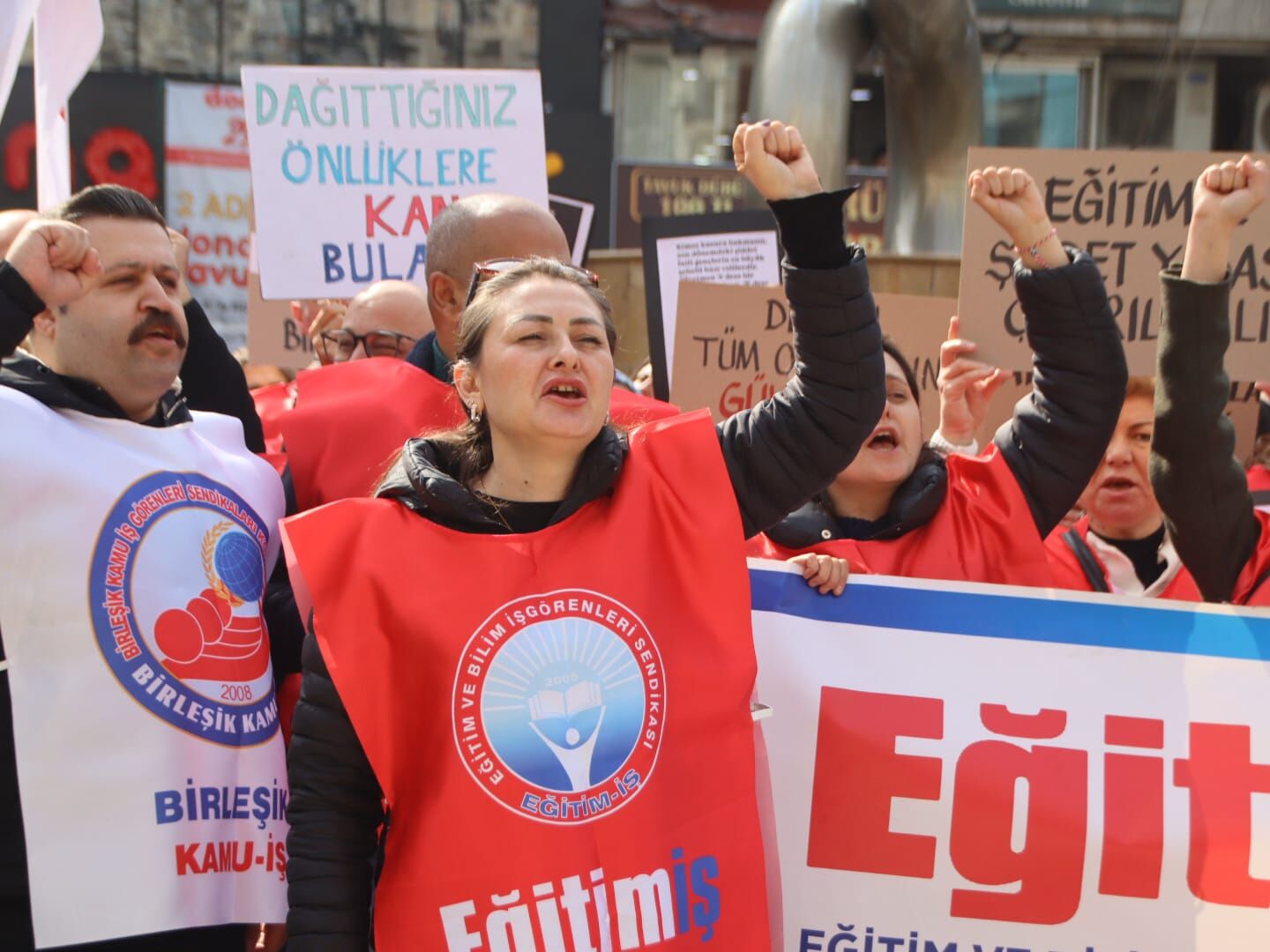 Manisa’da eğitim sendikalarından sert tepki: “Artık yeter, ölmek istemiyoruz!”