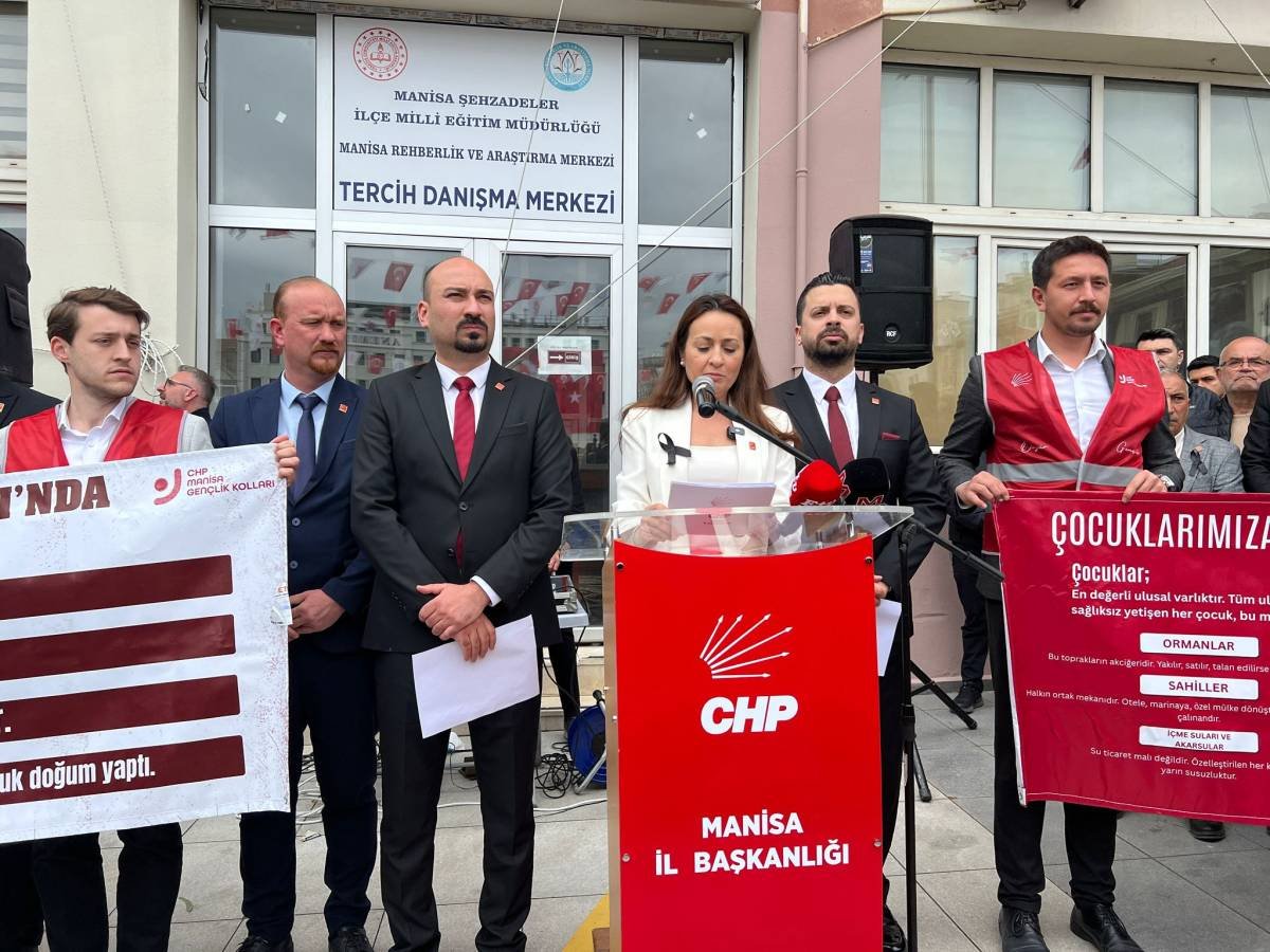 Chp Manisa'dan Sessiz Protesto (2)