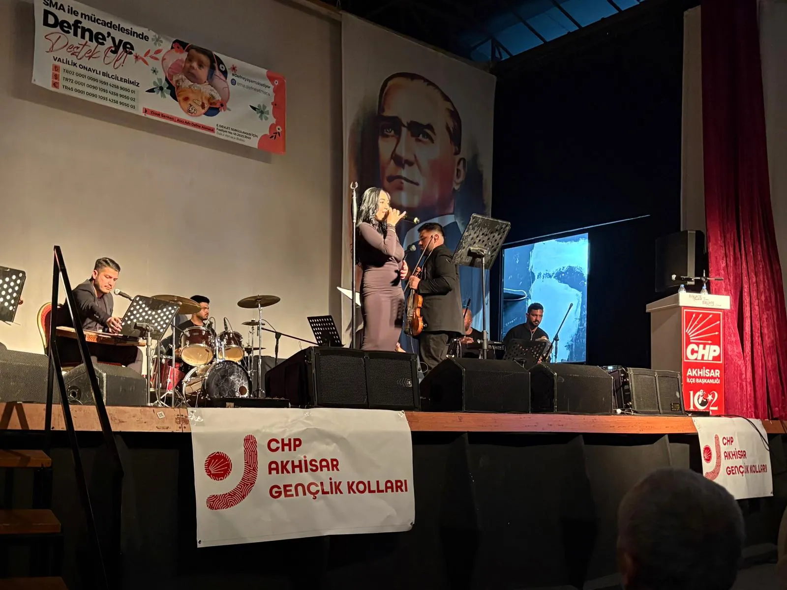 Defne Icin Umut Konseri Yogun Ilgi Gordu 19 69D89D3E948F6