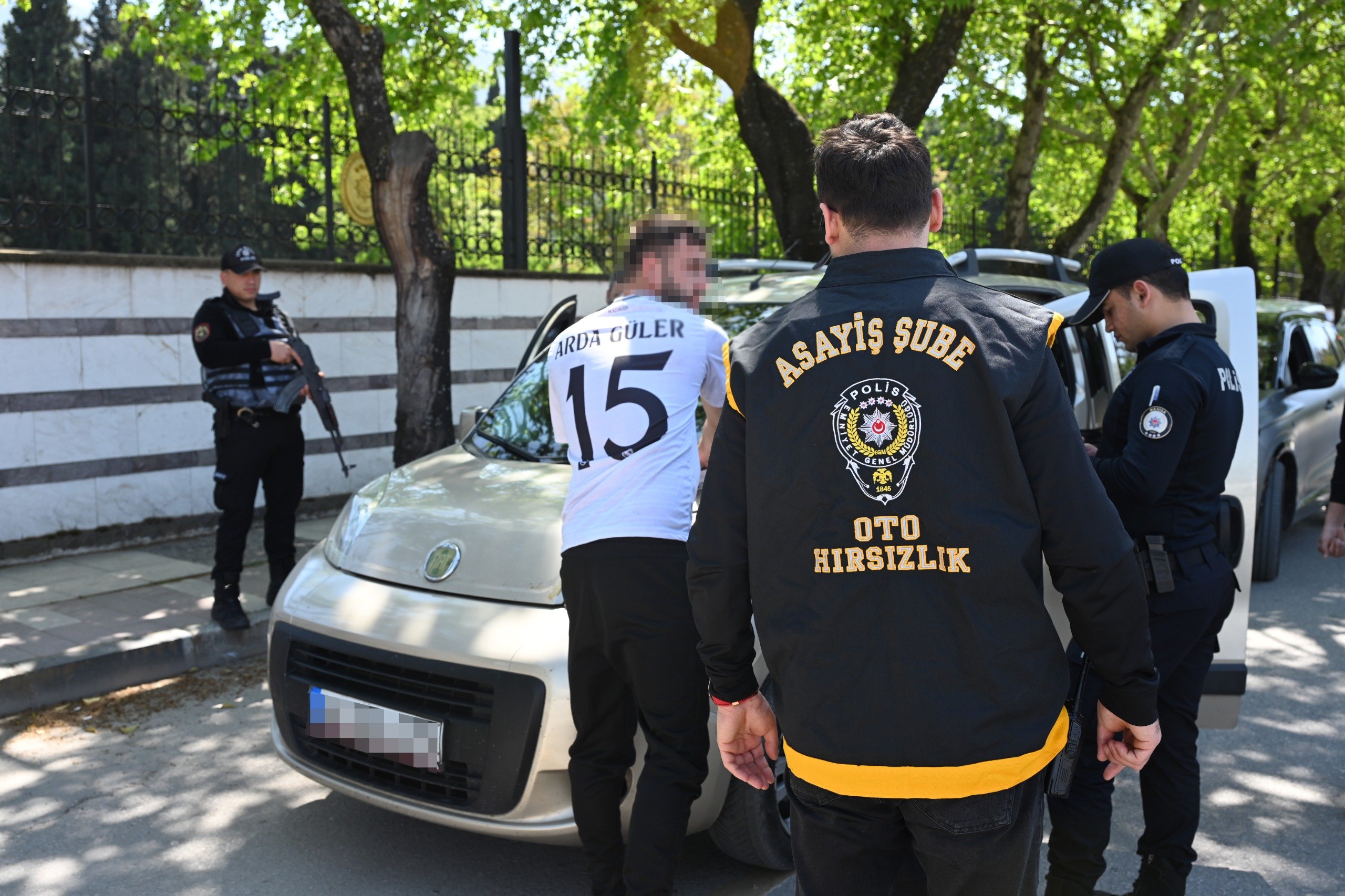 Manisa Emniyetinden Düzensiz Göç İle Mücadeleye Yönelik Huzur Uygulaması (6)-3