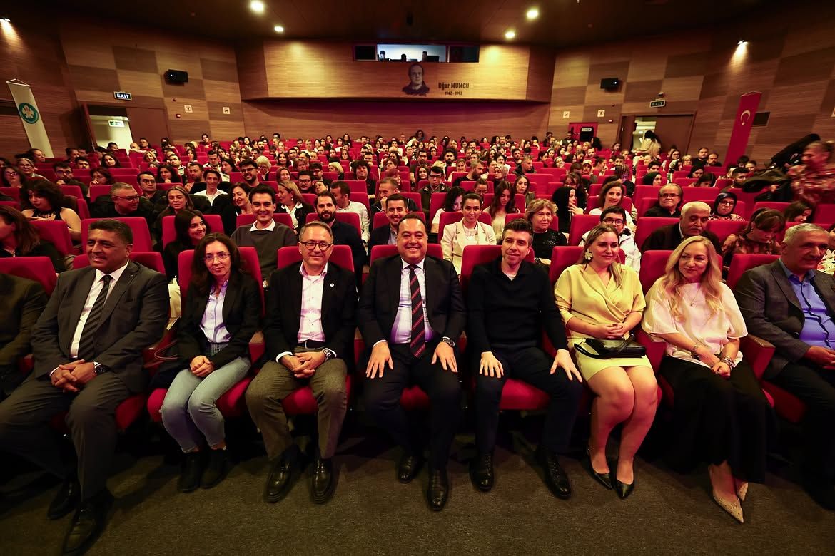 Şehir Tiyatromuz Yeni Sezona Muhteşem Bir Prömiyerle ‘Perde’ Açtık. 🎭A. Erkan Ersezer’in Kaleme (3)