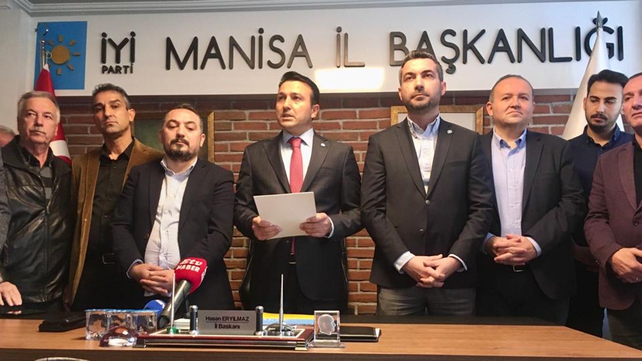 İYİ Parti Manisa’da Dumlu Başkan adaylığını açıkladı