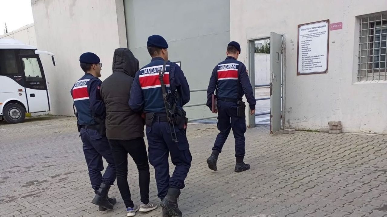Manisa'da kesinleşmiş hapis cezası olan FETÖ hükümlüsü yakalandı