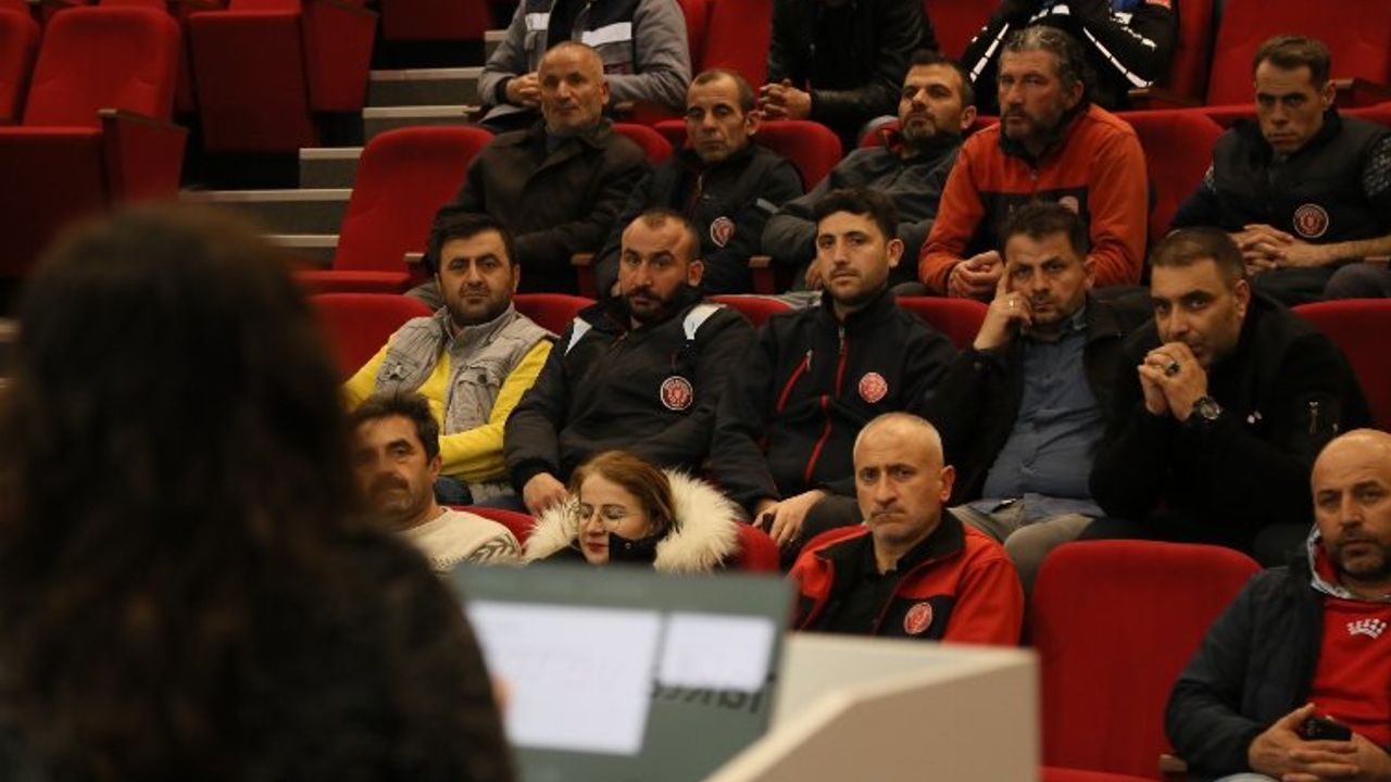 Bursa Gürsu'da gönüllü ekibe 'psikolojik' destek