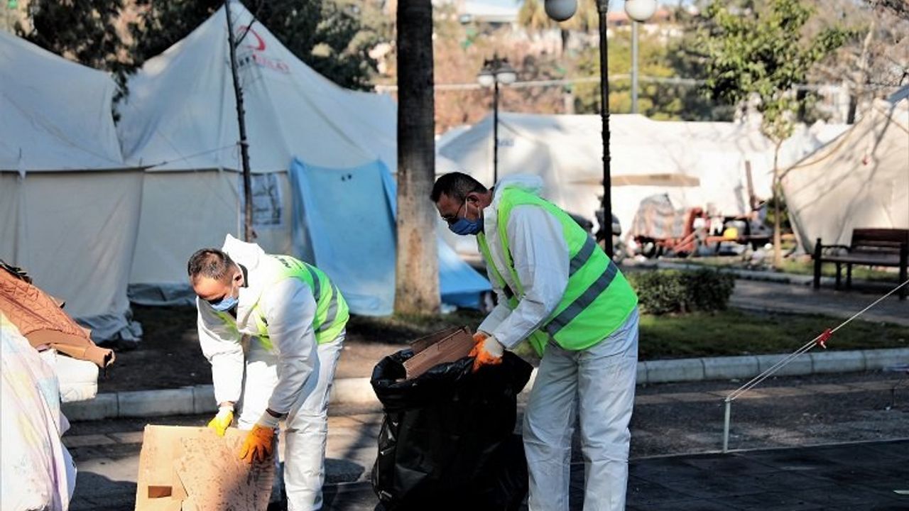 Nevşehir Belediyesi Hatay'ı temizliyor