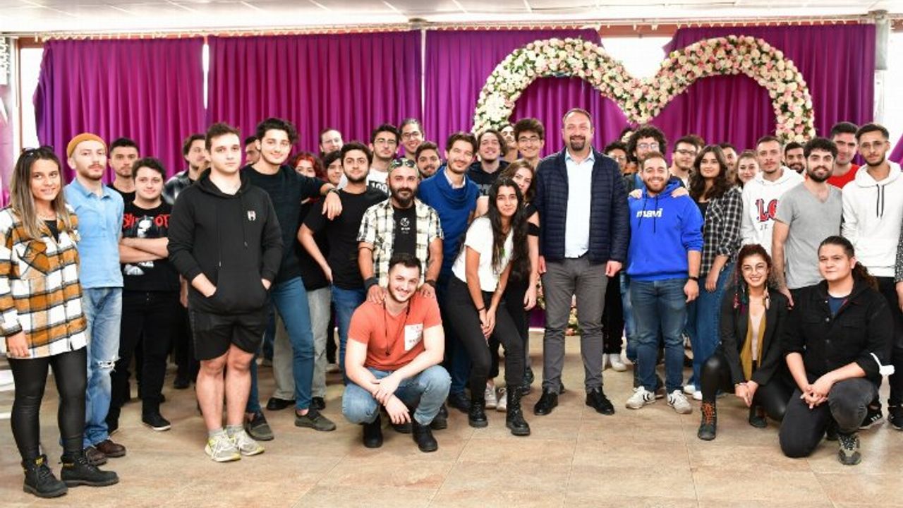 İzmir Çiğli'de 'Gençlik Birimi' kuruluyor