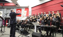 Şehzadeler Belediyesi Öğretmenler Günü'nü konserle kutladı