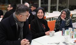 Rektör Prof. Dr. Çağlar, BTÜ'lü öğrencilerle buluştu