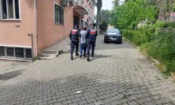 Manisa'da hakkında hapis cezası bulunan 2 kişi tutuklandı