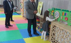 Afyonkarahisar'da Hoca Ahmet Yesevi İlkokulu'nda kapalı oyun alanının açılışı yapıldı