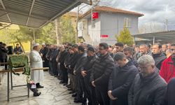 AK Parti Uşak Milletvekili Tuğrul'un vefat eden kayınpederi toprağa verildi