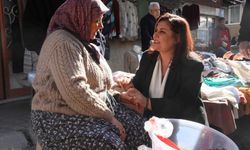 Aydın Büyükşehir Belediyesi Başkan adayı Çerçioğlu pazar yerini gezdi